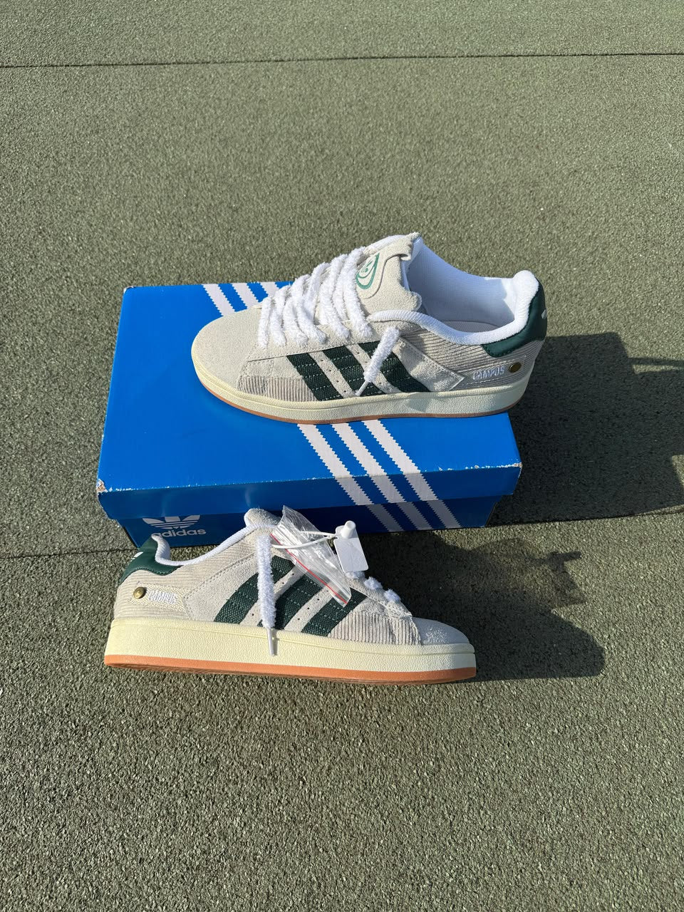 Adidas campus
