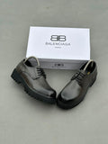 Chaussure grosse semelle en cuir